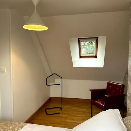 Spacieux Et Independant A فالوجنيس