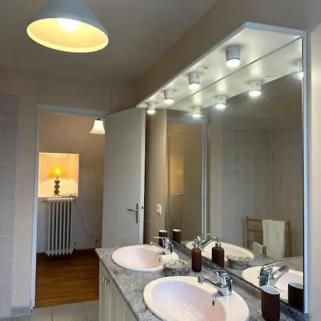 Spacieux Et Independant A * فالوجنيس